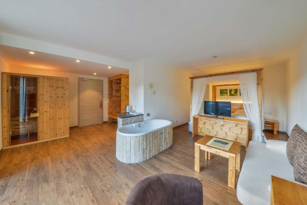 Hotel Gasthof Heckl Kinding Zewnętrze zdjęcie